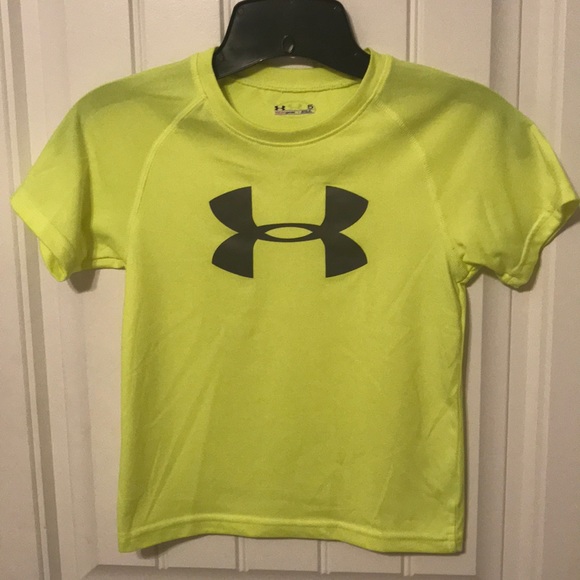 Under Armour Other - Under Armour Boys Size 5 yellow heat gear shirt Under Armour Other - Under Armour Boys Size 5 yellow heat gear shirt